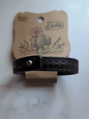 Embossed Genuine Leather Bracelet